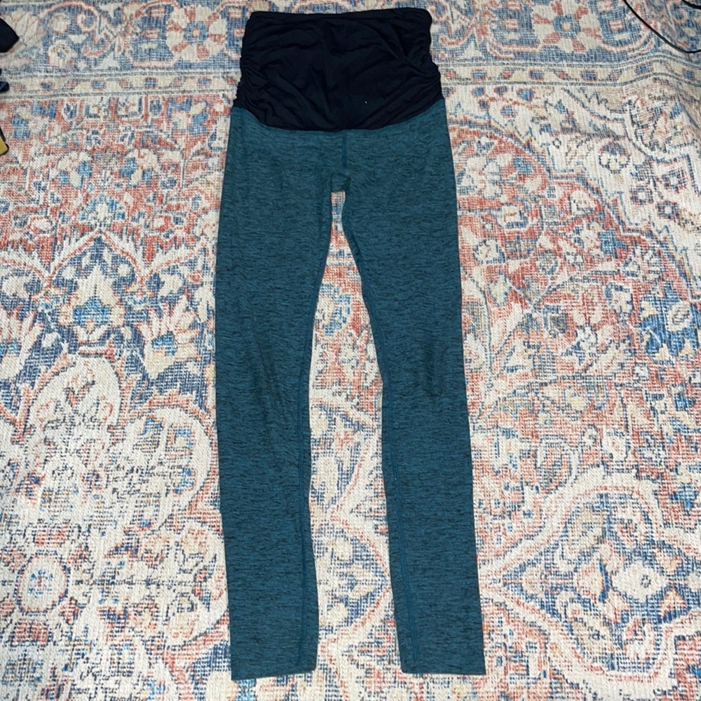 Beyond the Bump by Beyond Yoga Maternity Spacedye Leggings SZ M VGUC